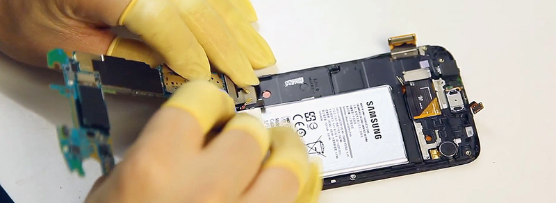 Illustration for article titled Cambiar la baterĂa del Galaxy S6 requiere desmontar la placa base
